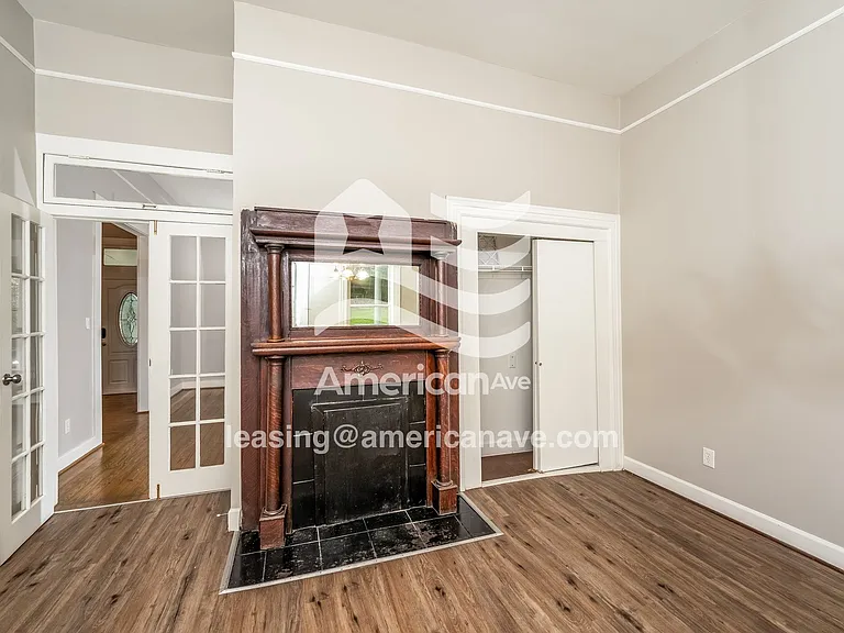 589248_002_living_room_13631562.jpg