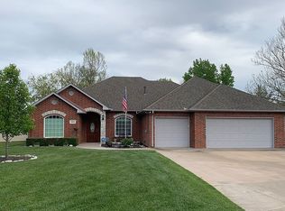 3831 Willow Lake Ln, Enid, OK 73703