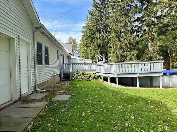 5th image of 154 Canal Rd