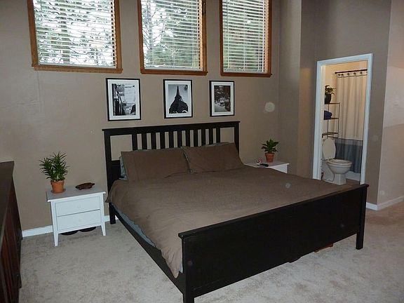 Master Bedroom (that is a king size bed, so you can see how big the room is)