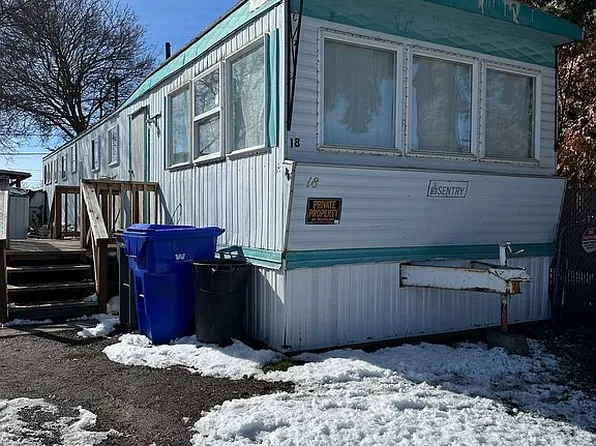 12823 W 13th Ave Trailer 18, Airway Heights, WA 99001