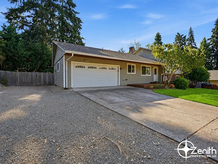 2409 SE 139th Ave — Photo 2
