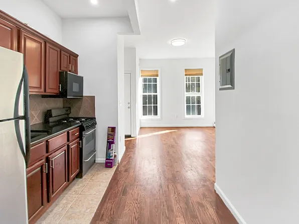 47a Vernon Avenue image 1 of 9