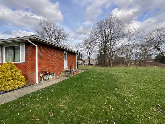 5th image of 728 Mauro Cir #728