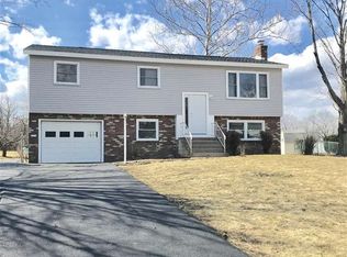112 Derby Ct, Voorheesville, NY 12186