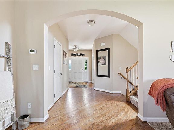 5th image of 2071 Madison Dr
