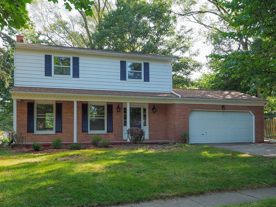 7865 Pickering St-101