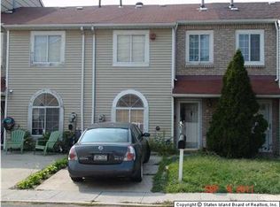 63 Doreen Dr, Staten Island, NY 10303