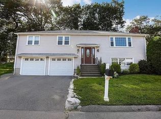 15 Larkspur Rd, Needham, MA 02492