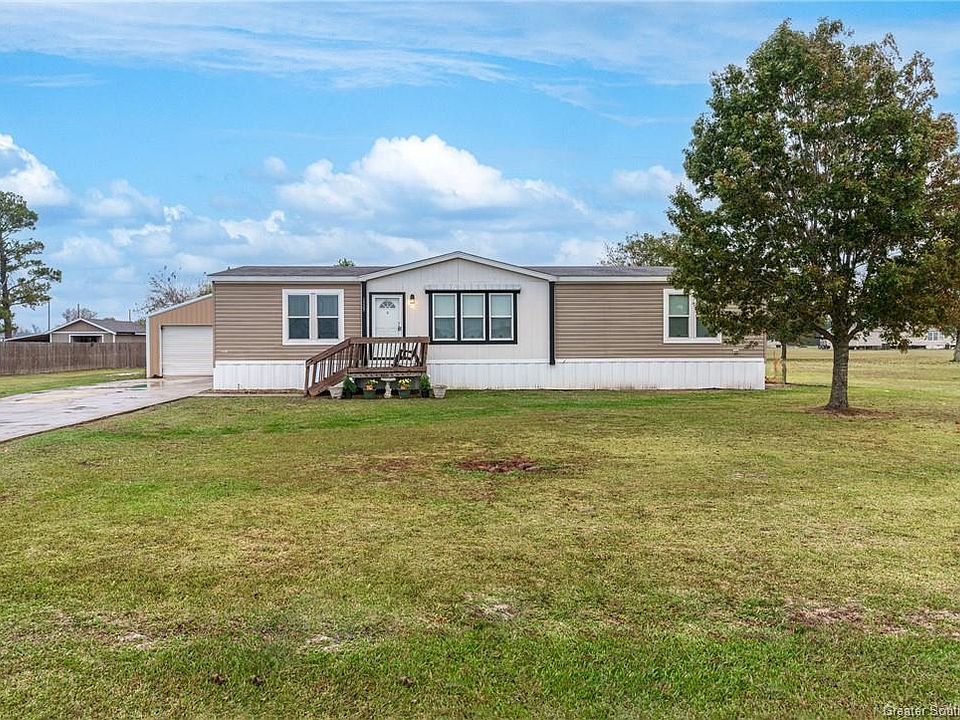 1st image of 1323 Saddlewood Dr