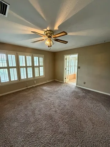 118 Country Club Dr #B — Photo 5