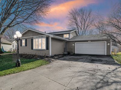 990 Quail Ct, Bradley, IL, 60915