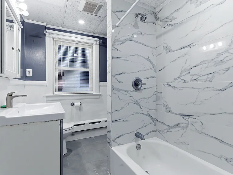 63 Park Ave #II — Photo 14