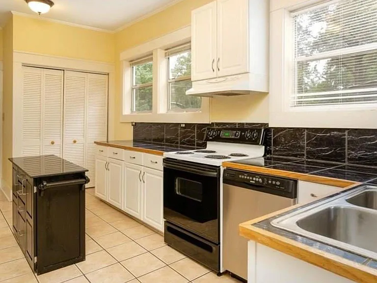 Spacious Kitchen.