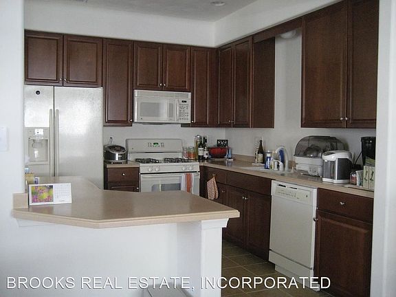 4th image of 117 Ellis Dr