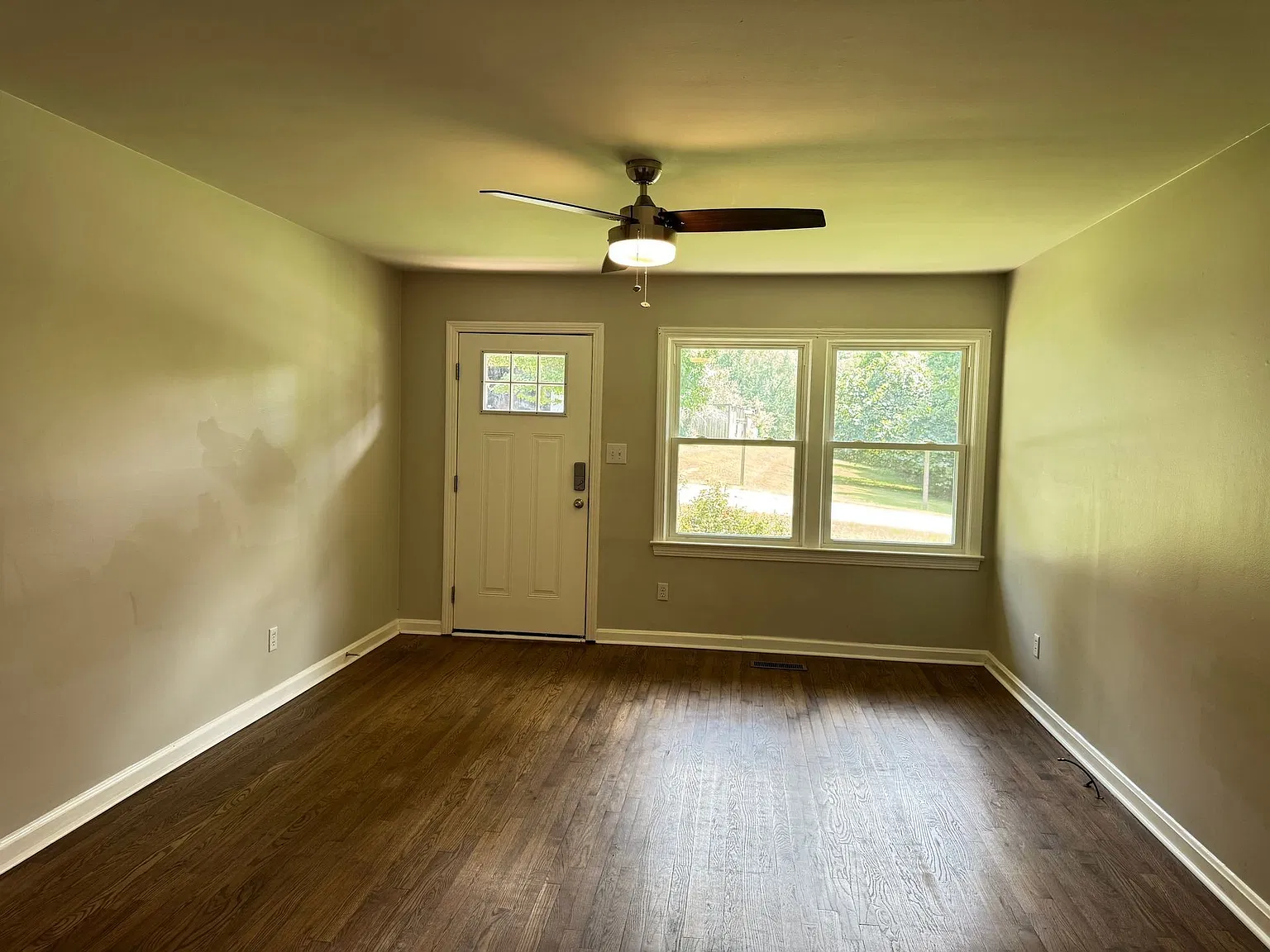 2 bed, 1.0 bath, 850 sqft, $825 — Photo 3