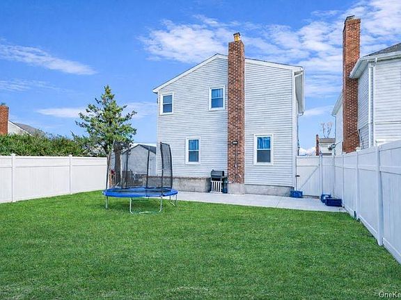 3rd image of 146 Terrace Avenue