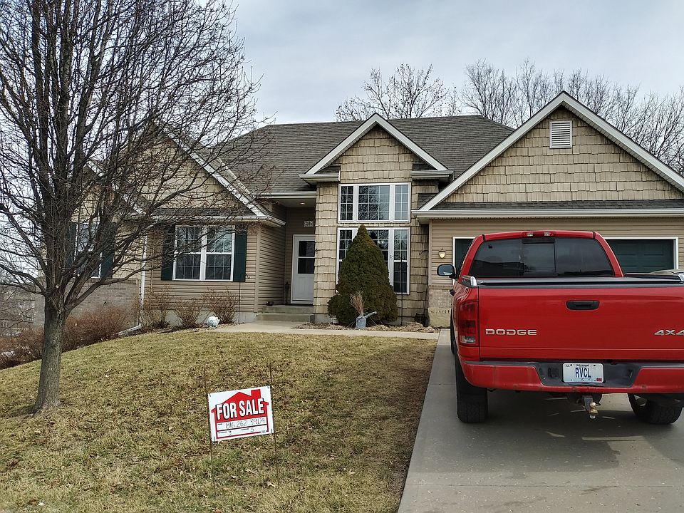 1st image of 3105 S 35th Ter