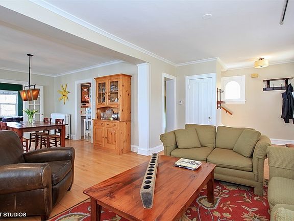 2nd image of 2615 Central Park Ave