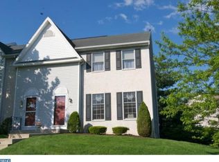 2810 Hampton Ln, Sinking Spring, PA 19608