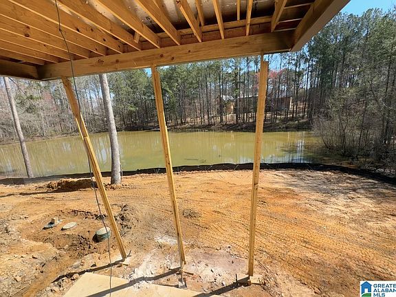 4th image of 190 River Birch Rd