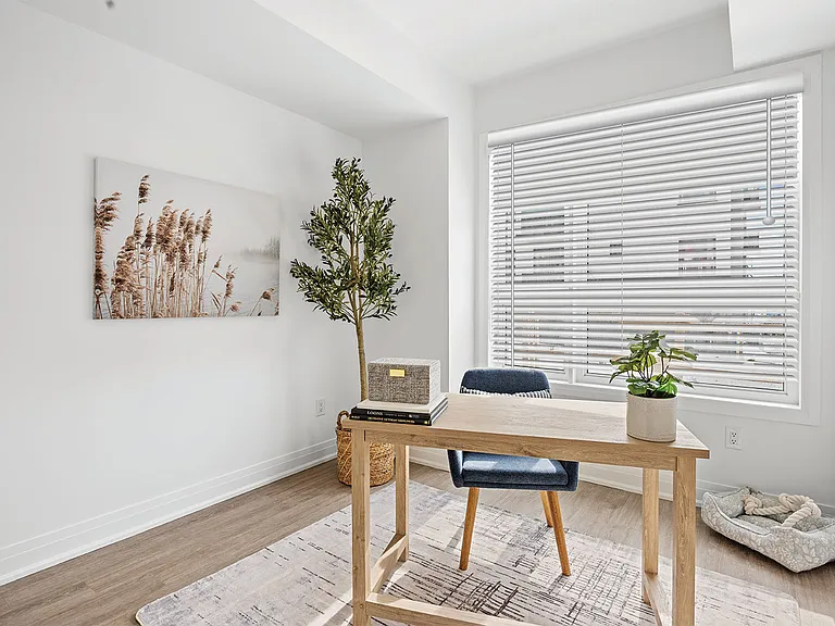 15 Brenthall Ave — Photo 10