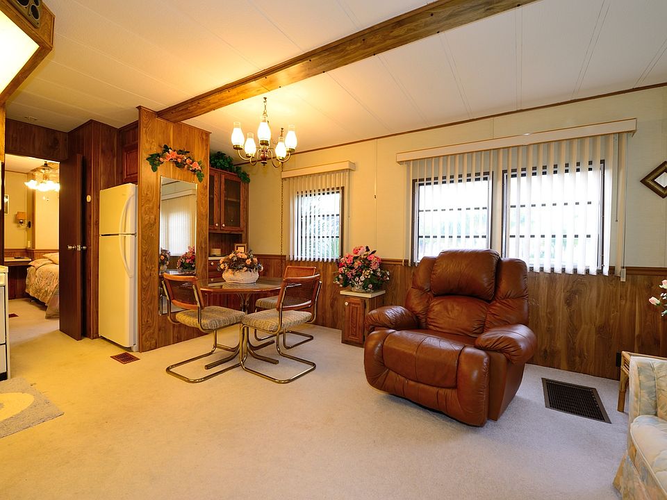 1st image of 4521 Bayberry Way E