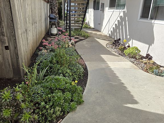 2nd image of 760 Termino Ave APT 2