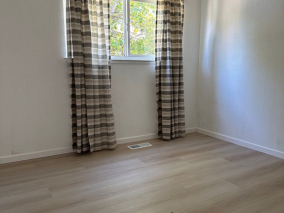 3rd image of 2856 18th St