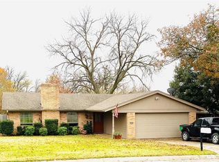 312 Fairfield St, Gainesville, TX 76240