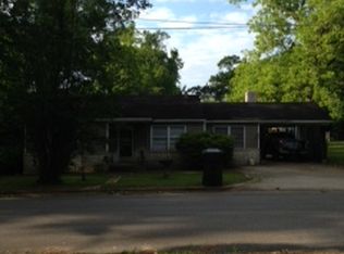 305 W Live Oak St, Woodville, TX 75979