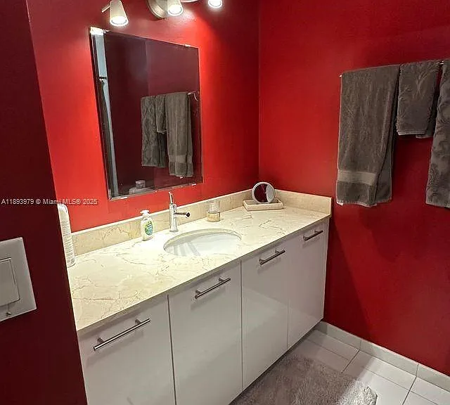 3449 NE 1st Ave #L43 — Photo 7