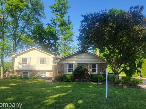 48092 Ben Franklin Dr, Shelby Township, MI 48315