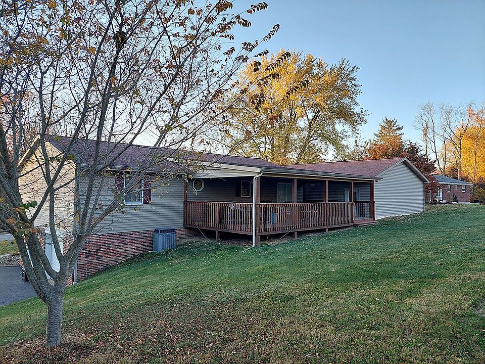 2nd image of 514 Marguerite Rd