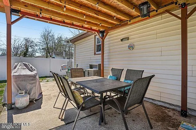 36 Browning Ave — Photo 5