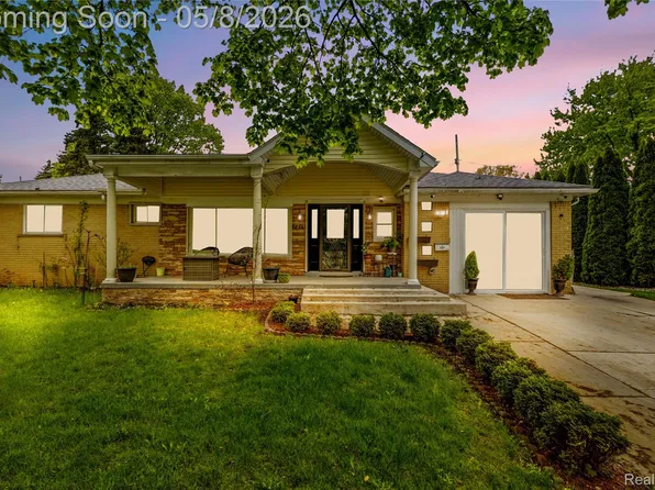 7271 Lucerne St, Dearborn Heights, MI 48127