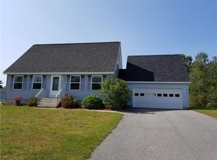 14 Darcy Dr, Lewiston, ME 04240