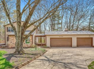 3389 Ledgewick Cir, Akron, OH 44333