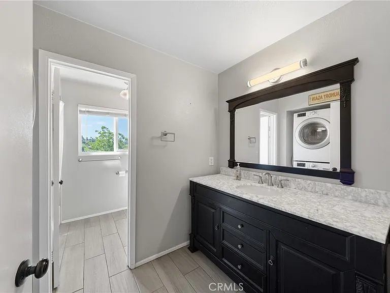 806 E 4th Ave — Photo 20