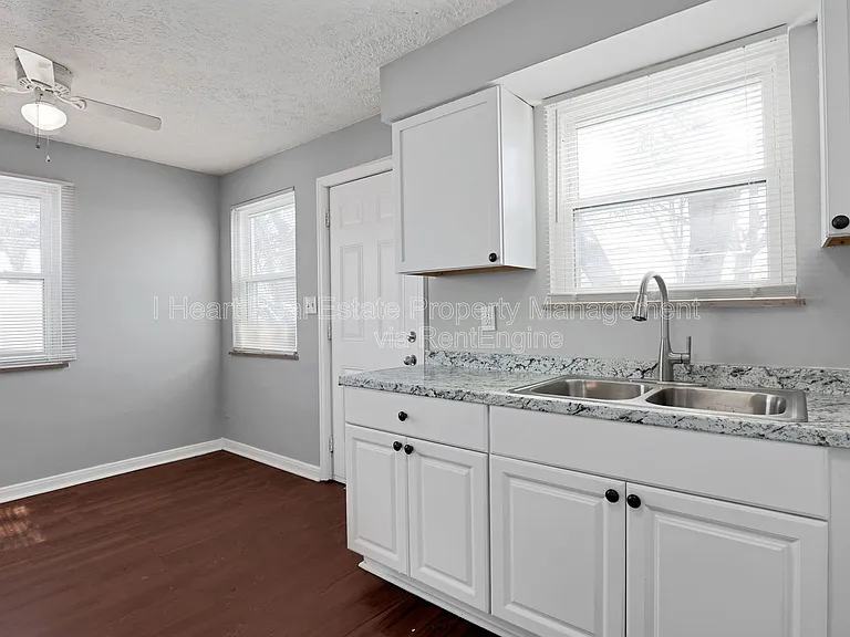 338 S Chase Ave — Photo 13