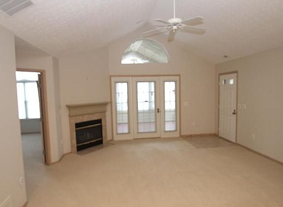 2nd image of 6321 Pinehurst Pointe