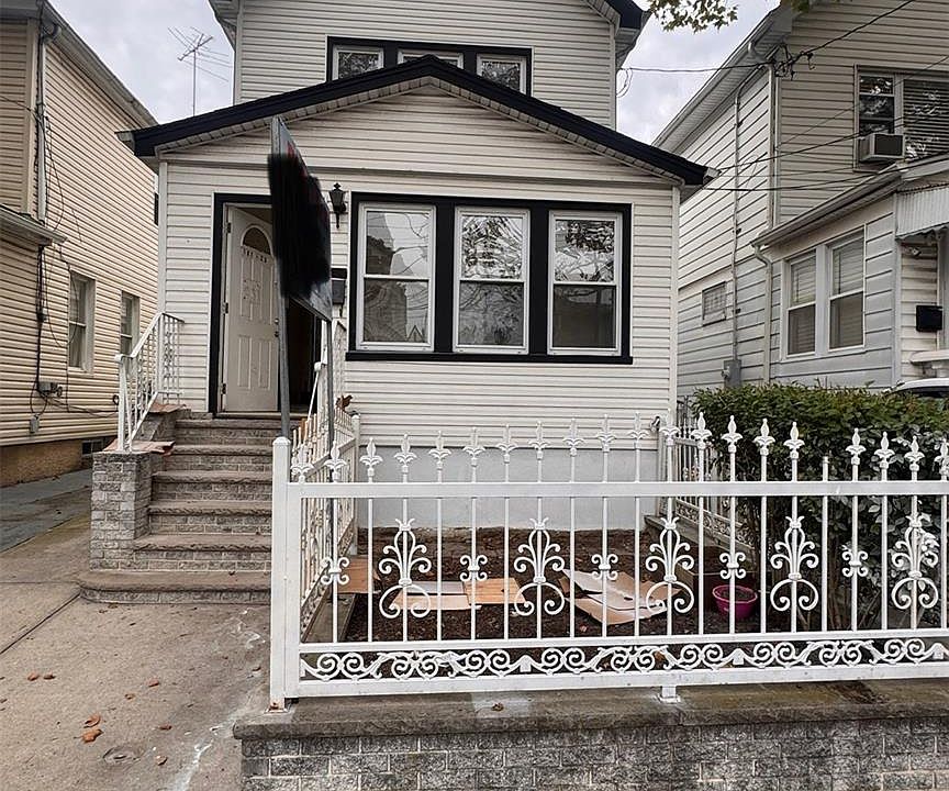 1st image of 107-25-117 St 117 Street