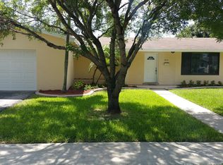 311 SW 65th Ave, Pembroke Pines, FL 33023