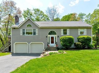 45 Rockwood Dr, Ashland, MA 01721