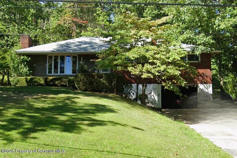 1st image of 108 W Mountain Rd