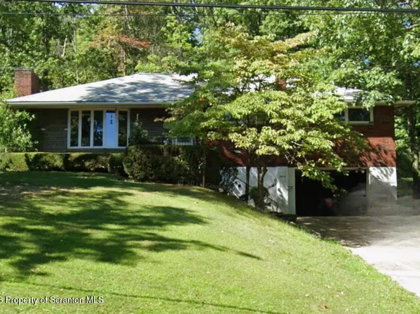 108 W Mountain Rd, Scranton, PA 18504