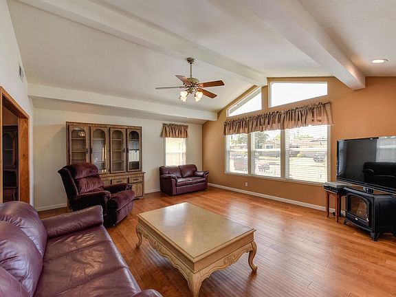 4th image of 2729 Burlingame Way