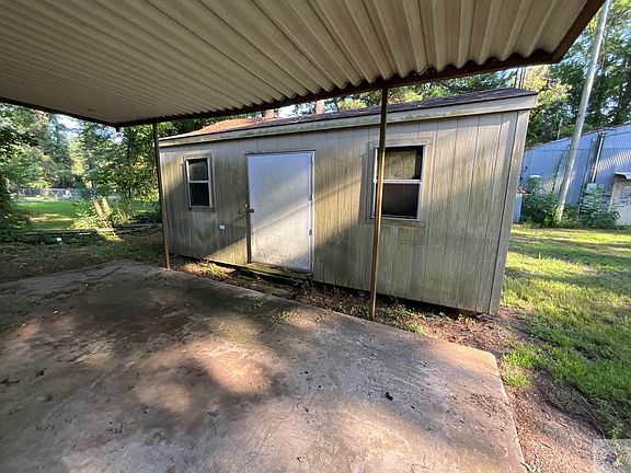 3rd image of 3603 Beechwood Ln