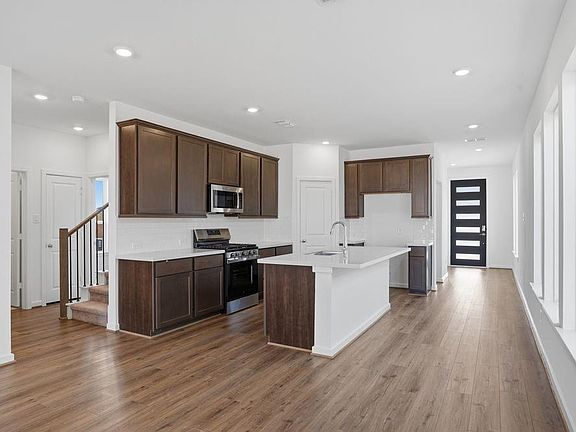 2nd image of 22122 Rangemore Dr