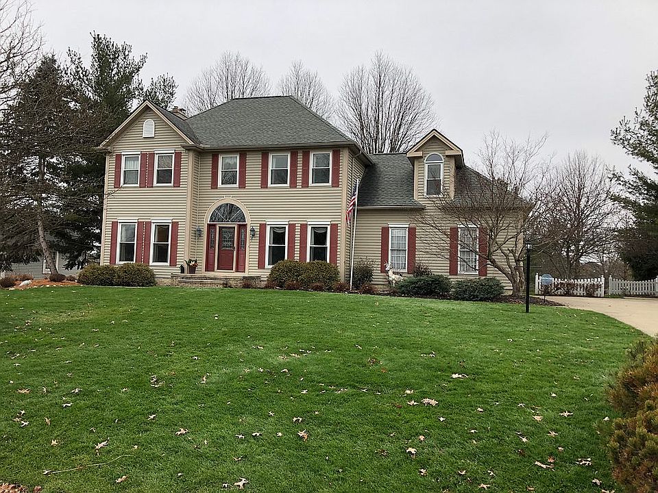 1st image of 7596 Lakedge Ct